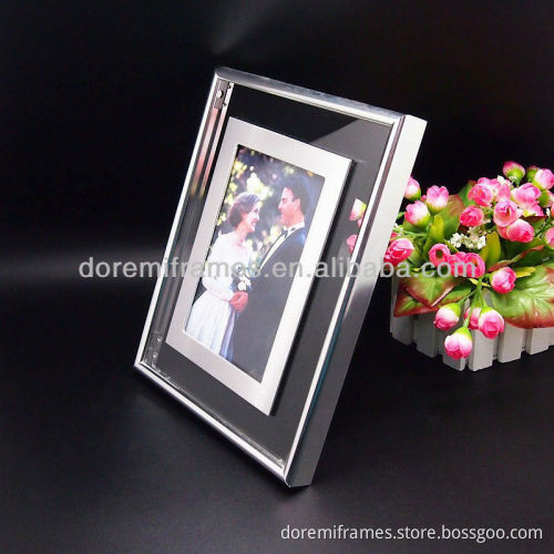 AA738 aluminum and glass vintage style photo frames